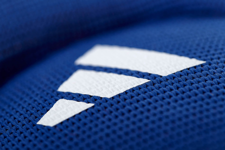 Dwustronny ochraniacz łokcia Adidas WAKO