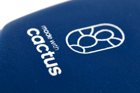 Kask turniejowy Adidas IBA ze skóry syntetycznej