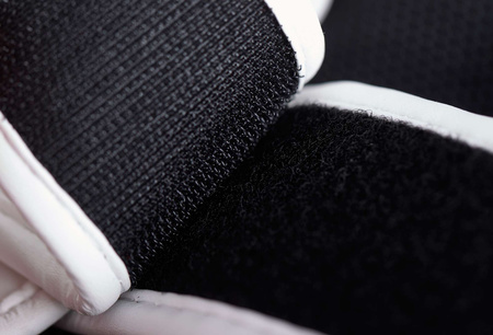 Ochraniacz piszczeli i stopy Adidas biały