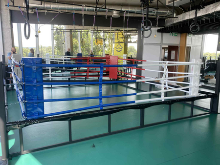 Ring bokserski składany